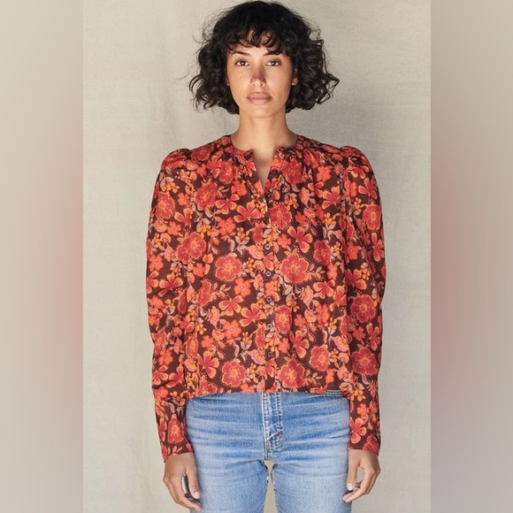 Sundry Floral Puff Sleeve Buttondown Shirt in Mahogany Garnet Size Medium - Picture 2 of 11